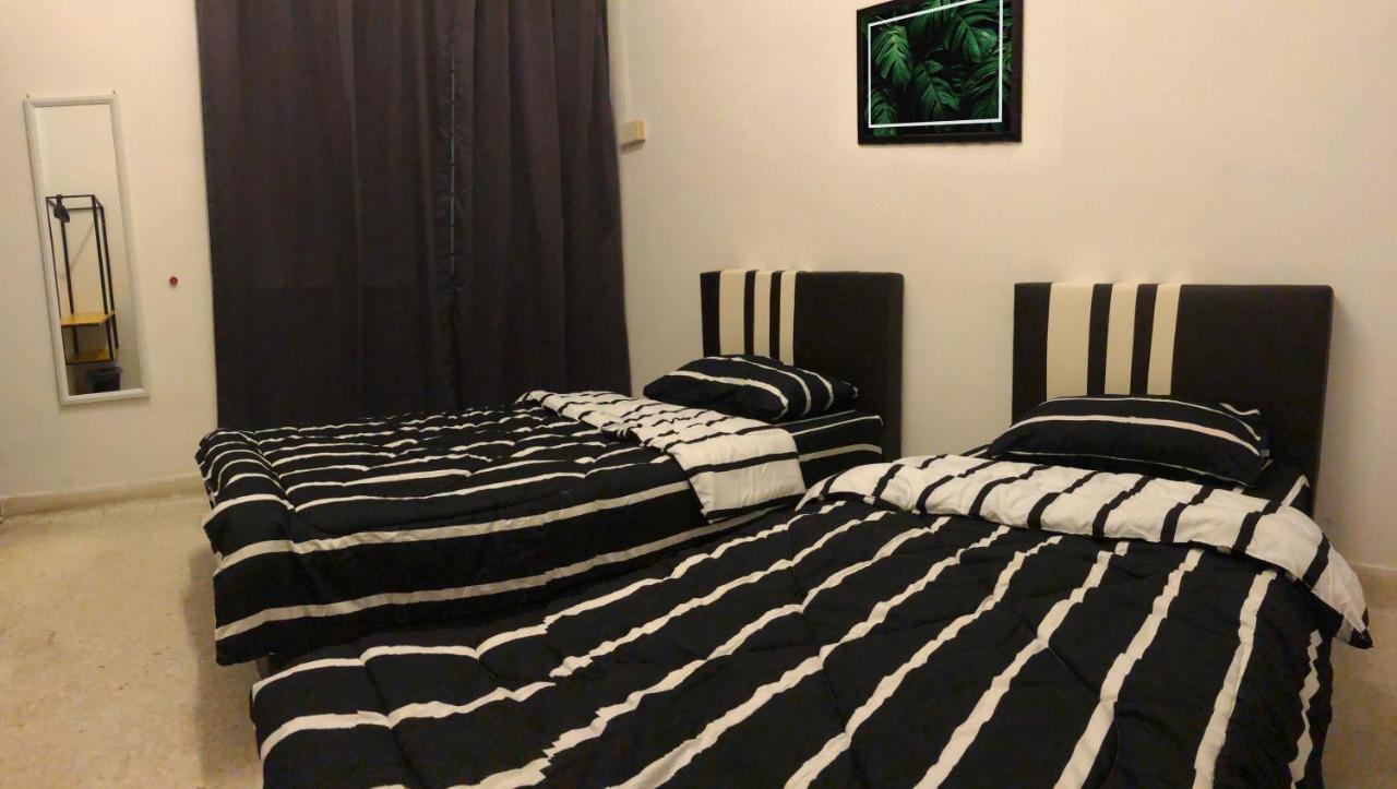 Panda Homestay Серембан Екстериор снимка