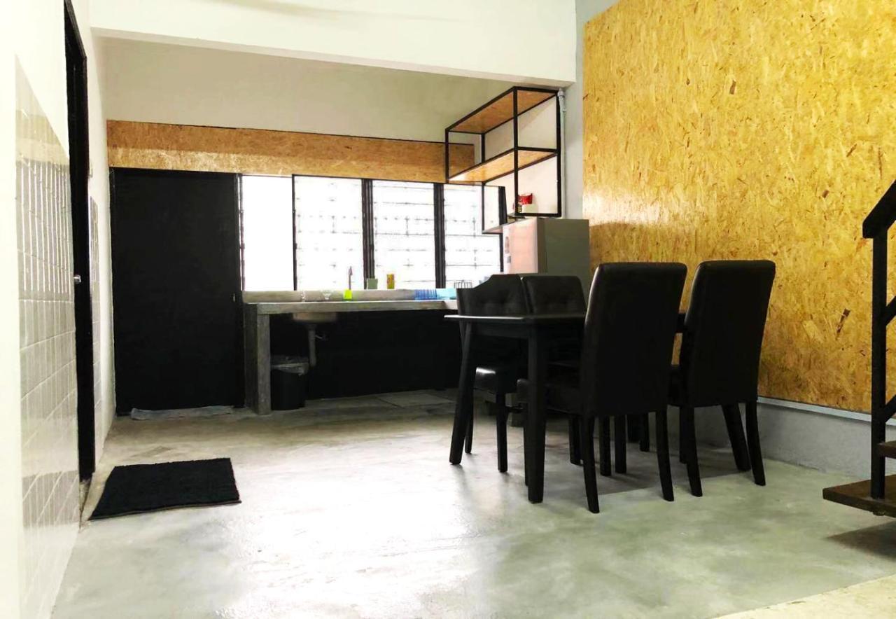 Panda Homestay Серембан Екстериор снимка