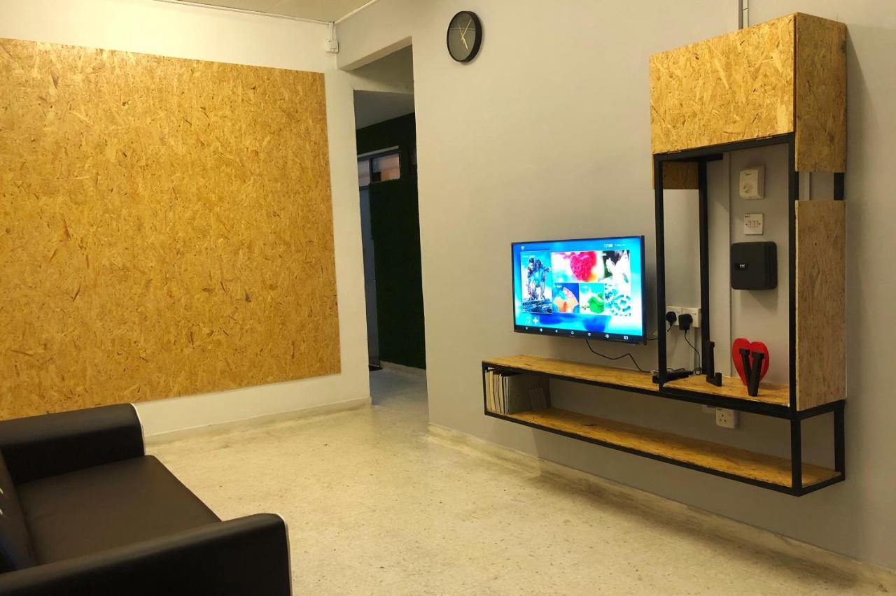 Panda Homestay Серембан Екстериор снимка